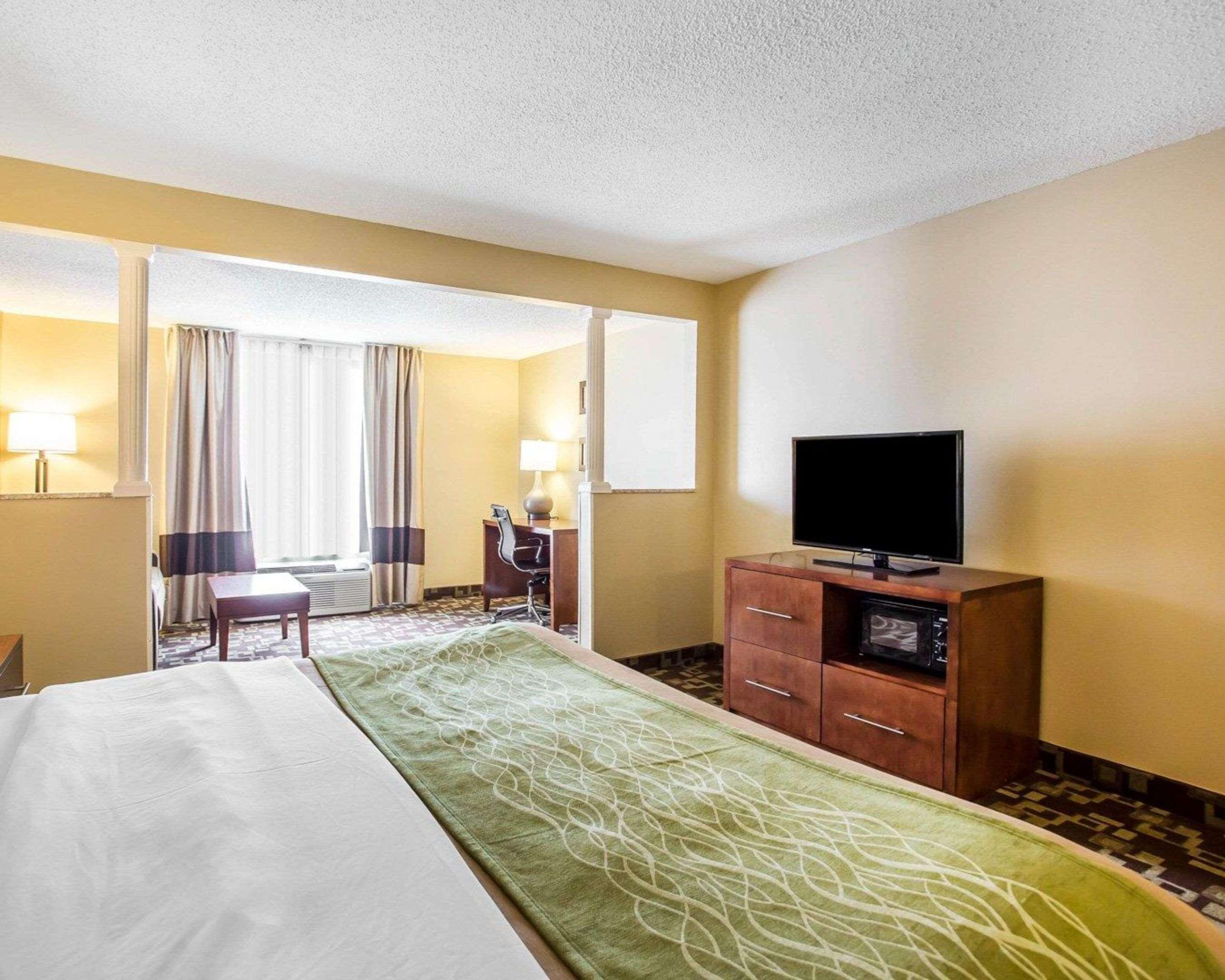 Comfort Inn & Suites Walterboro I-95 Buitenkant foto
