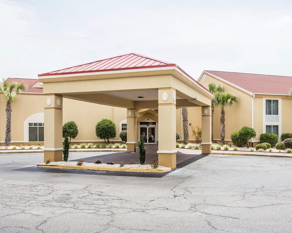 Comfort Inn & Suites Walterboro I-95 Buitenkant foto