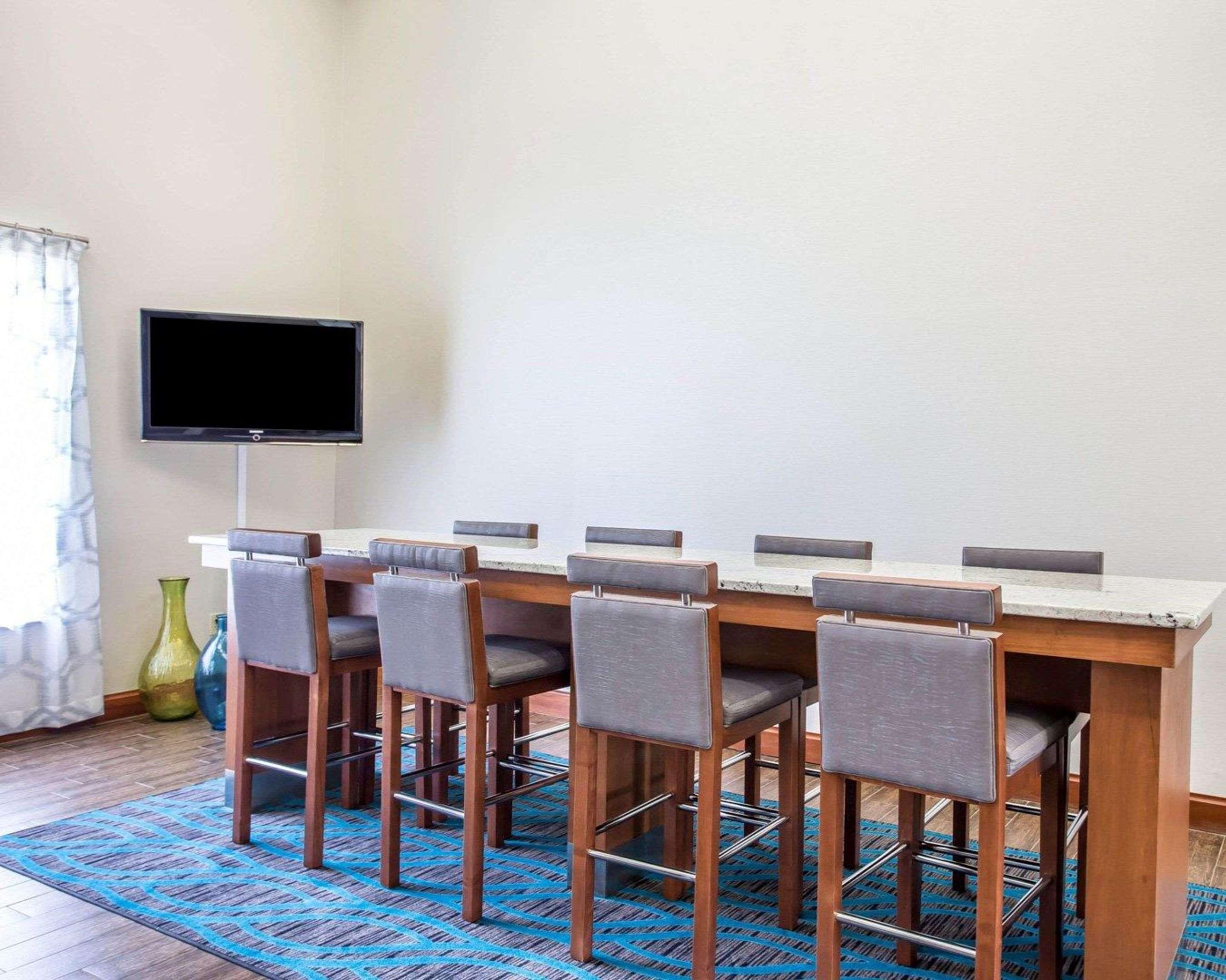 Comfort Inn & Suites Walterboro I-95 Buitenkant foto