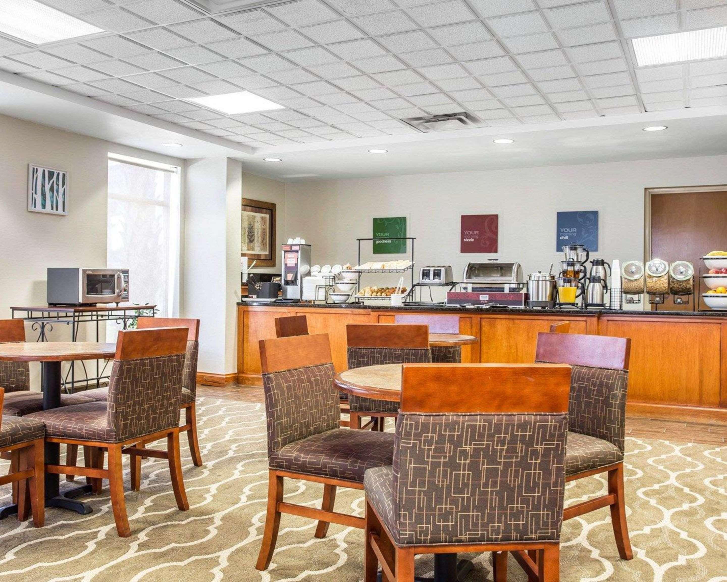 Comfort Inn & Suites Walterboro I-95 Buitenkant foto