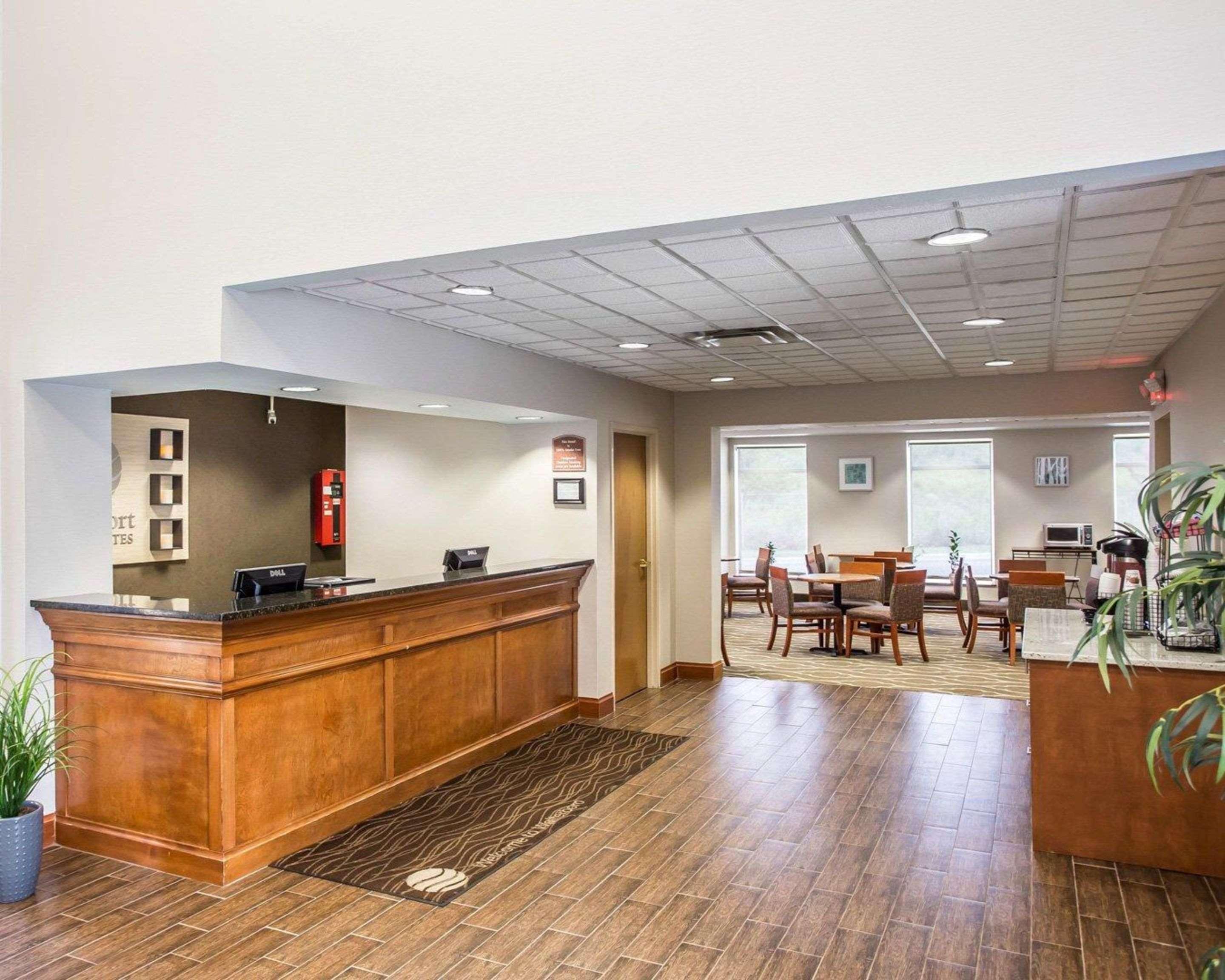 Comfort Inn & Suites Walterboro I-95 Buitenkant foto