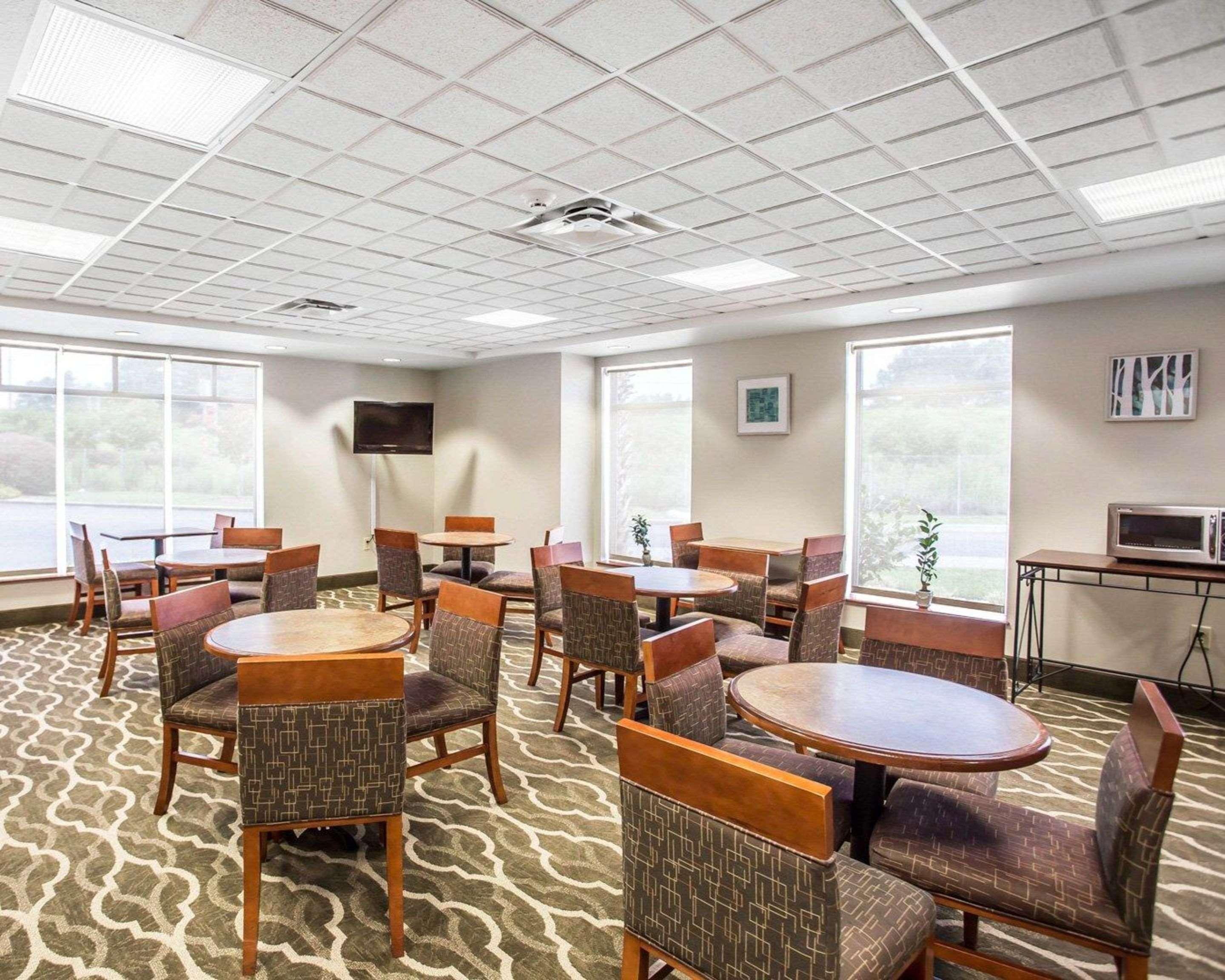 Comfort Inn & Suites Walterboro I-95 Buitenkant foto