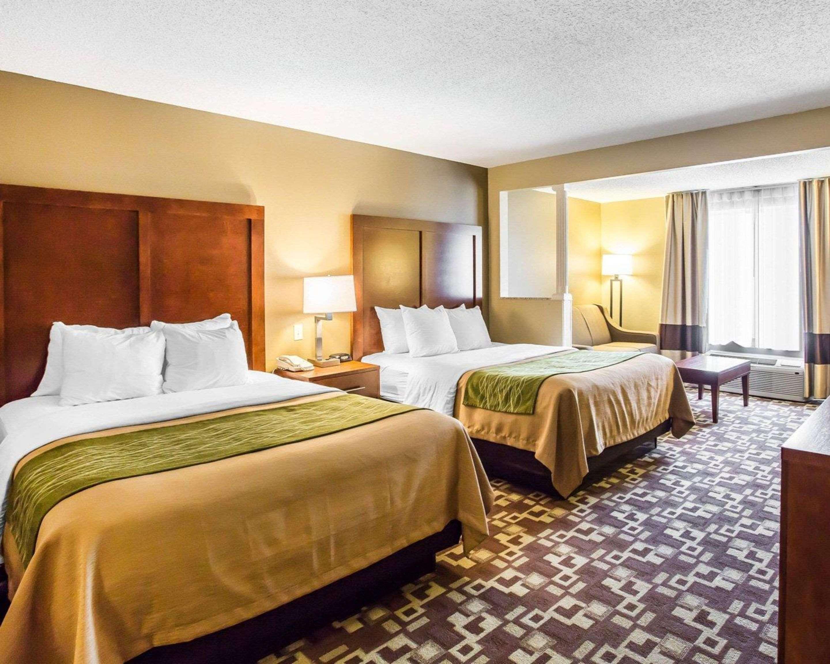 Comfort Inn & Suites Walterboro I-95 Buitenkant foto