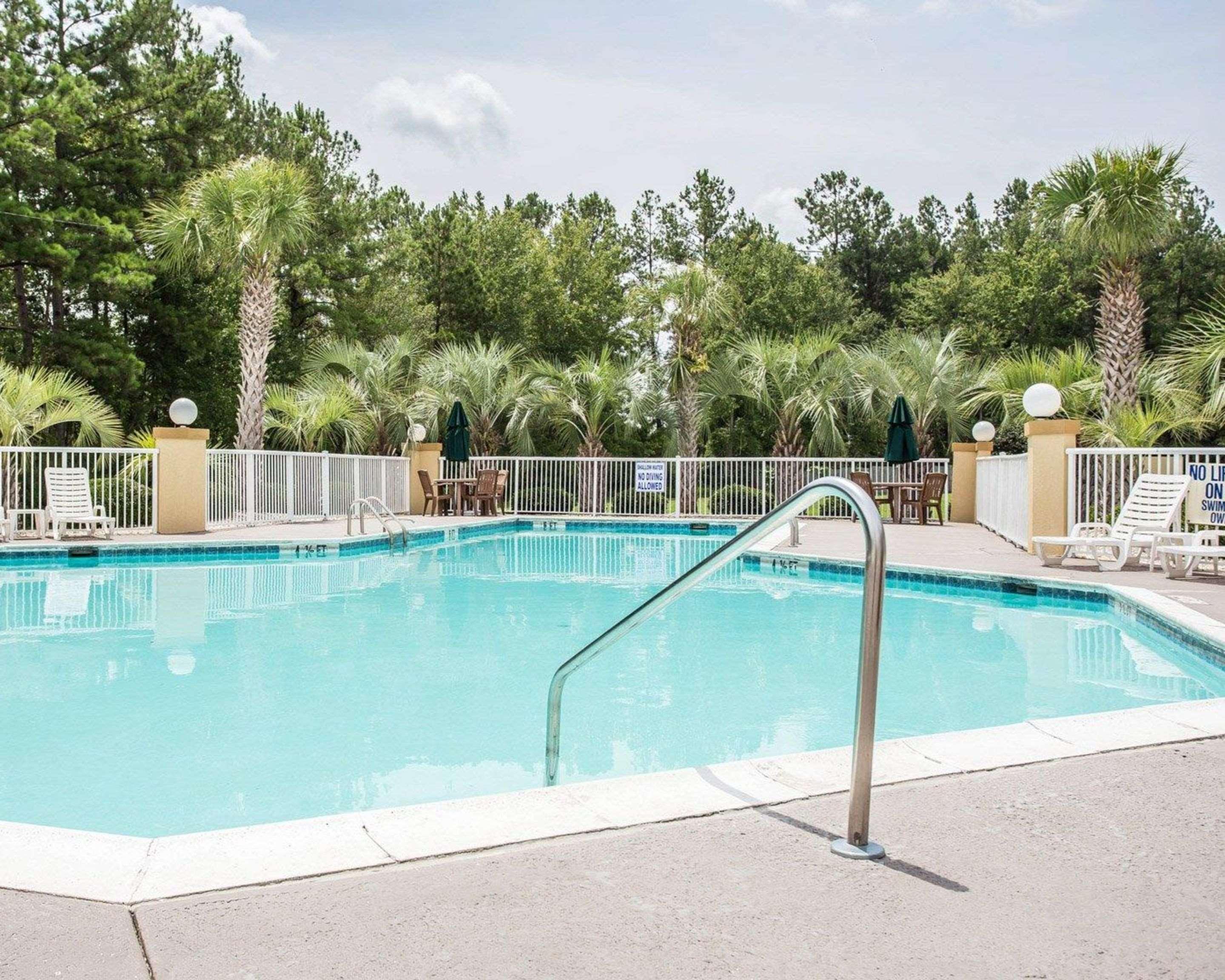 Comfort Inn & Suites Walterboro I-95 Buitenkant foto